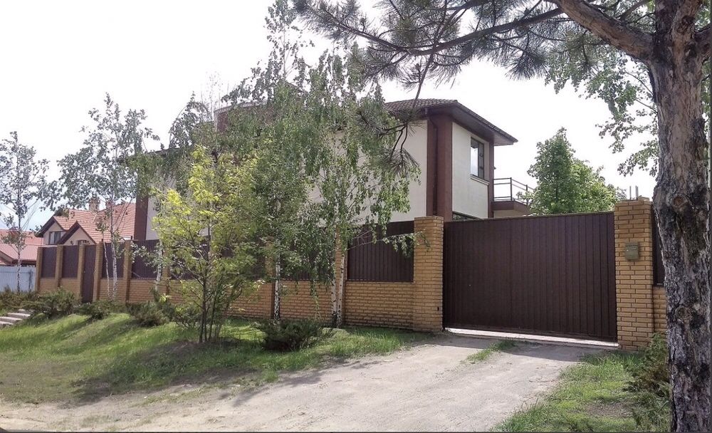 Продам свой новый дом(+Гост-й дом+сауна+джакузи)Вишенки, рядом Золоче