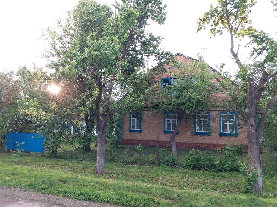 Продам Дом, с.Першотравневое Пирятинский р-н, ж/д, тр.Киев-Харьков 5км