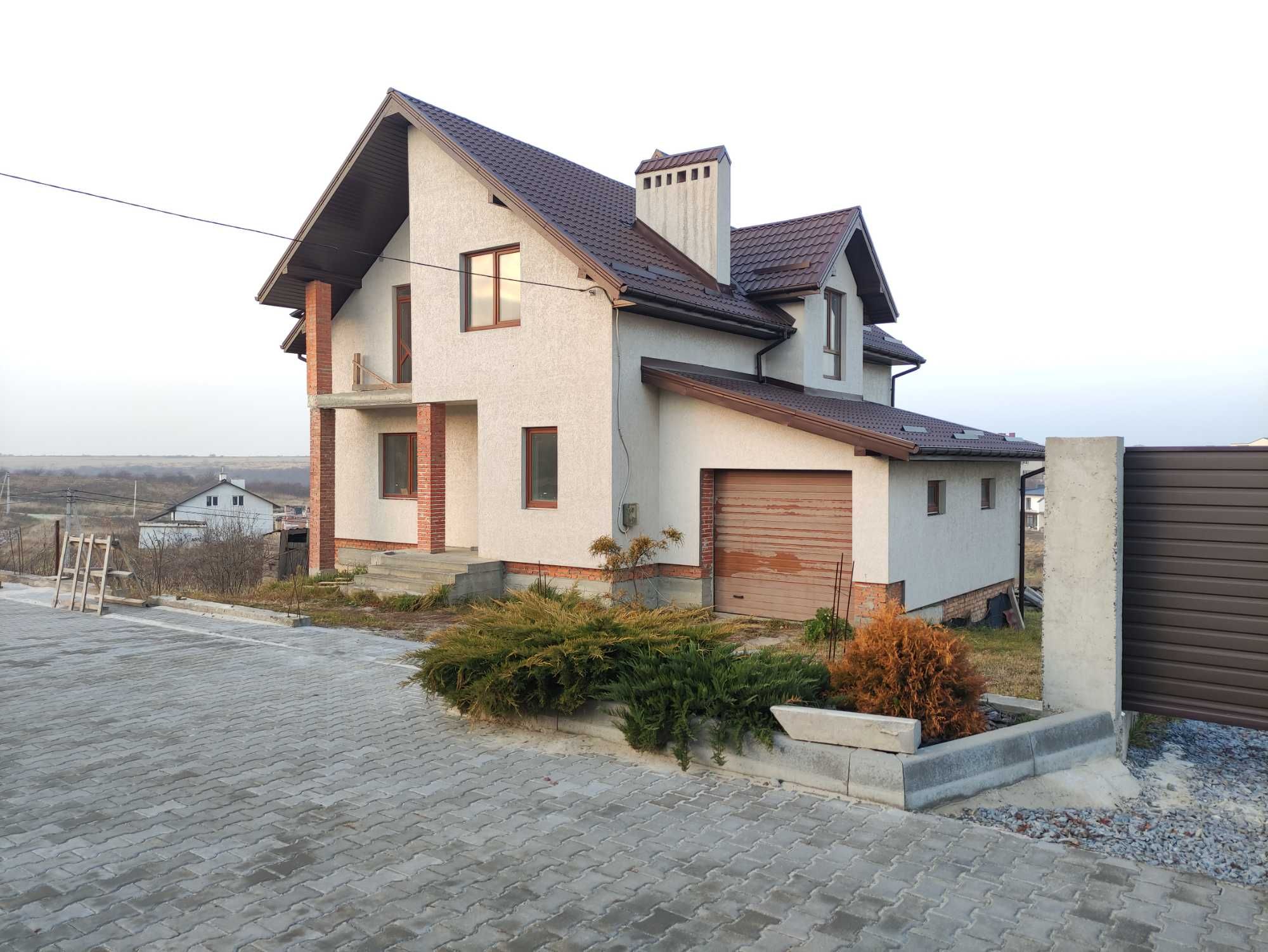 Новобуд. Будинок село Солонка, 253/108/14 кв.м., 2 поверхи. Збудований