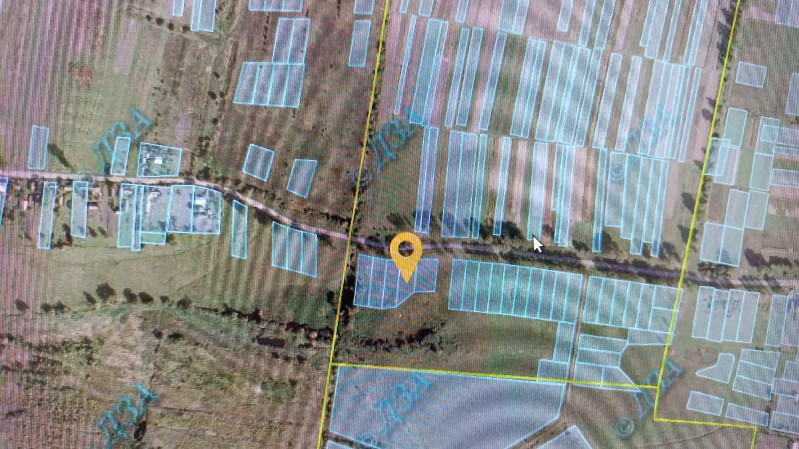 Земельна ділянка 15 соток під забудову.