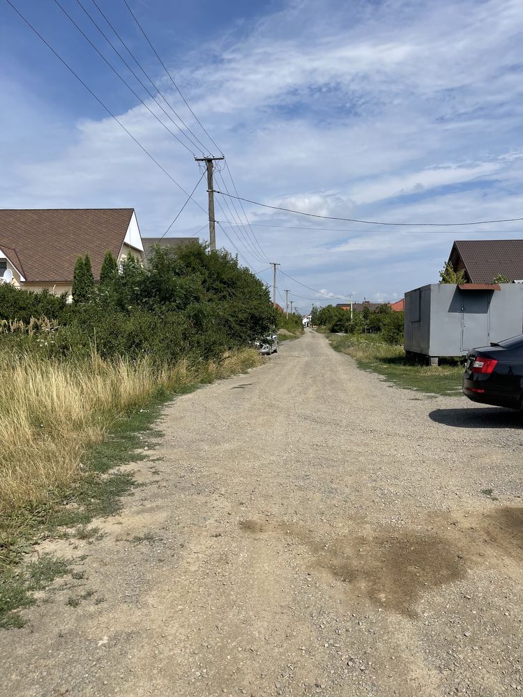 Ділянка для будівництва і обслуговування житлового будинку